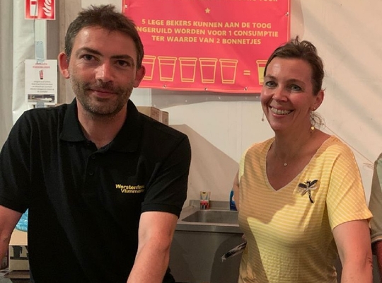 Lili Jansen en Bart Smans Lili Jansen trekt lijst voor N-VA in Beerse