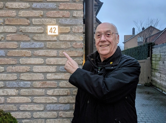 Fons van kerkhove N-VA reflecterende huisnummer Fons van kerkhove N-VA reflecterende huisnummer