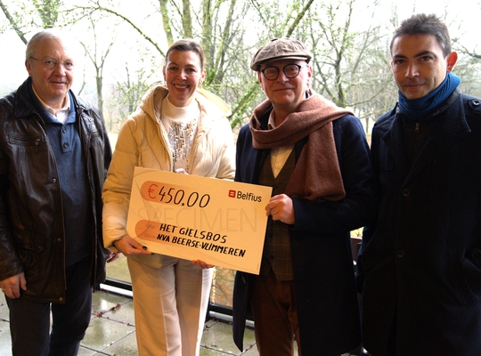 Overhandiging van de cheque